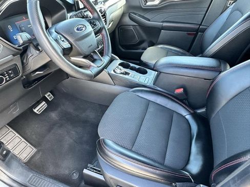 Used 2024 Ford Escape ST-Line image 6