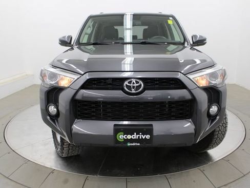 Used 2019 Toyota 4Runner SR5 Premium AWD/4WD image 2