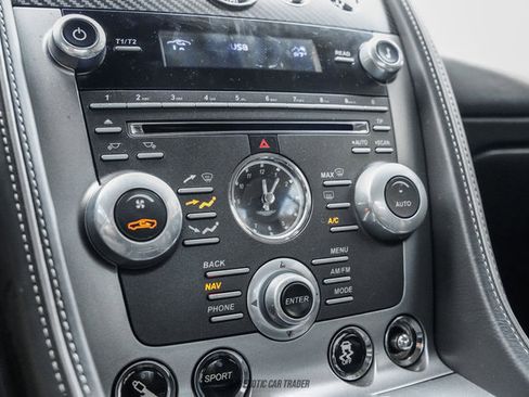 Used 2013 Aston Martin DB9 Coupe RWD image 23