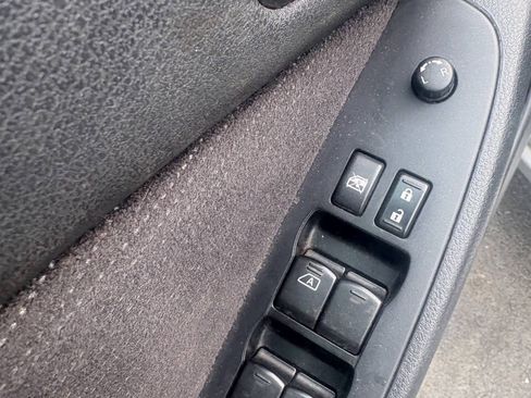 Used 2010 Nissan Altima 2.5 S FWD image 9