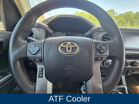 Used 2017 Toyota Tacoma SR5 w/ Tow Package AWD/4WD image 22