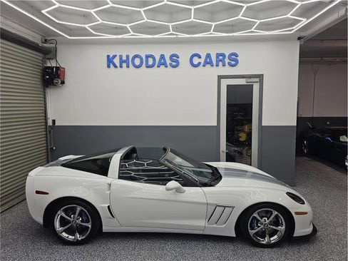 Used 2013 Chevrolet Corvette Grand Sport w/ 4LT Preferred Equipment Group image 22