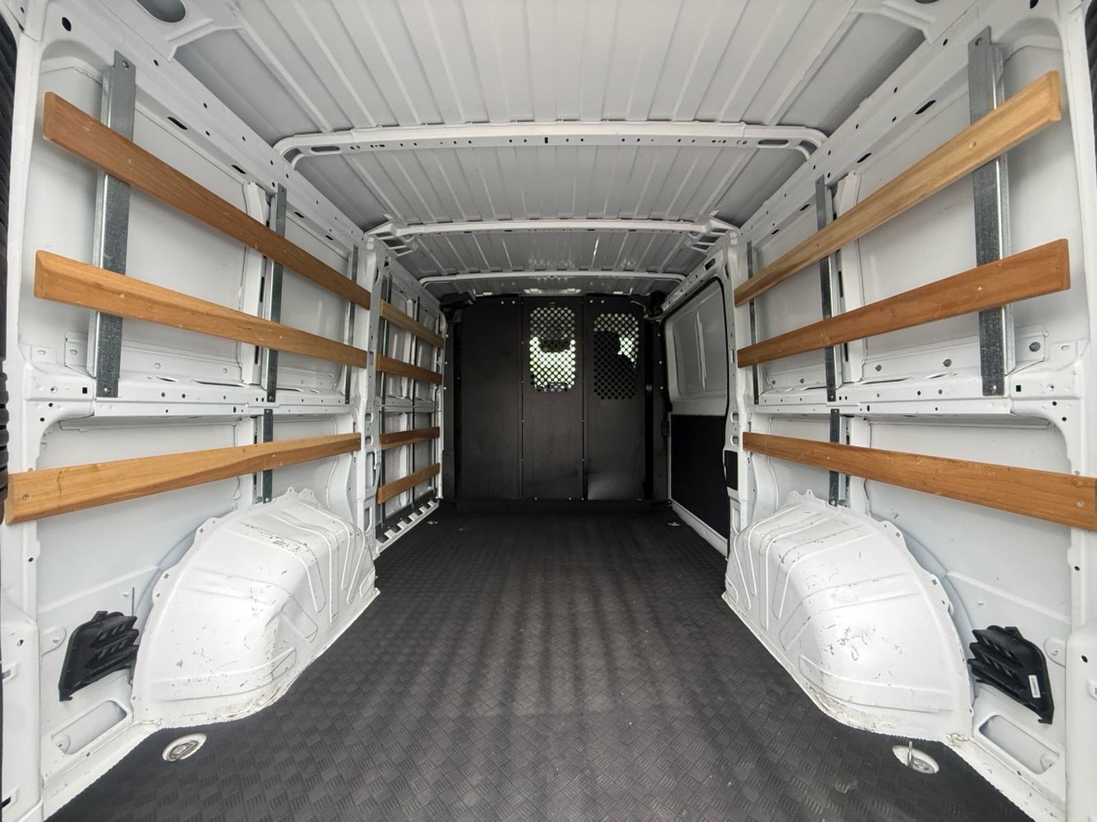 Used 2025 RAM ProMaster 2500 w/ U-Haul Equipment Group FWD image 8