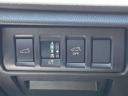 Certified 2025 Subaru Outback Onyx Edition AWD/4WD image 14