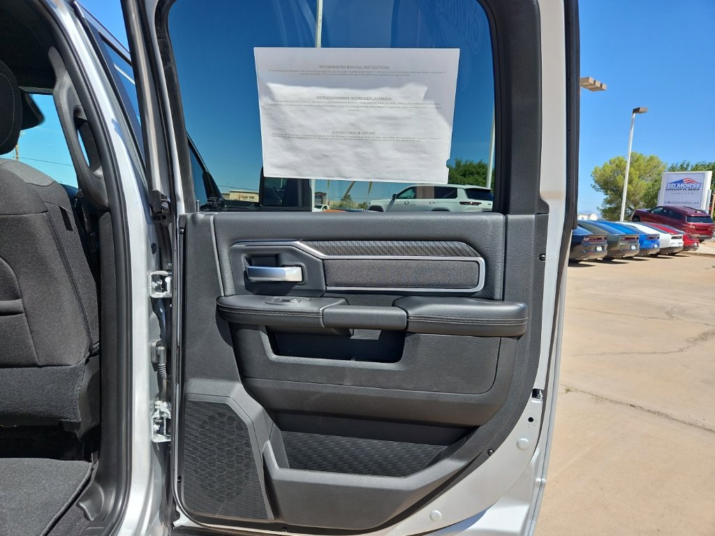 New 2026 RAM 2500 Big Horn AWD/4WD image 16