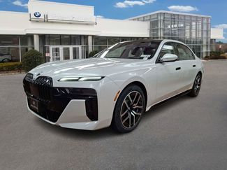 Certified 2023 BMW 760i xDrive video 1