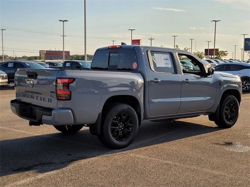 New 2026 Nissan Frontier SV w/ SV Convenience Package image 3