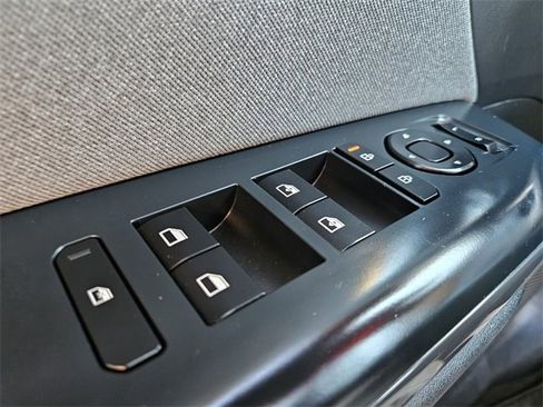 Used 2025 Kia K4 EX image 30