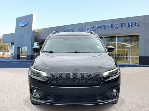 Used 2019 Jeep Cherokee Latitude Plus FWD image 2