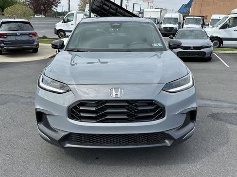 Certified 2025 Honda HR-V Sport image 3