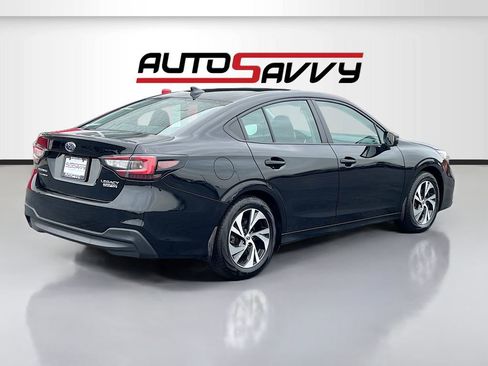 Used 2025 Subaru Legacy Premium AWD/4WD image 7