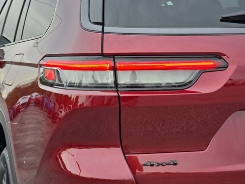 New 2026 Jeep Grand Cherokee L 4WD image 11