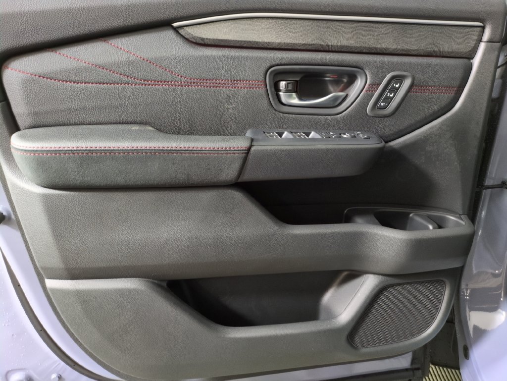 New 2026 Honda Pilot Black Edition image 11