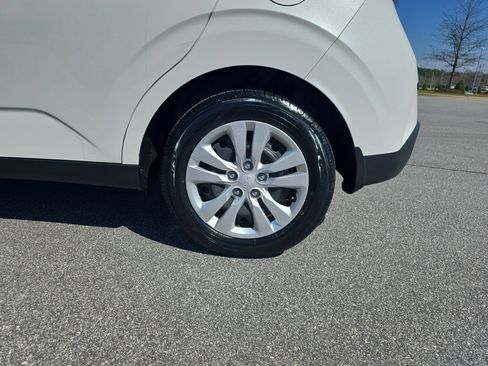 Used 2023 Kia Soul LX image 33