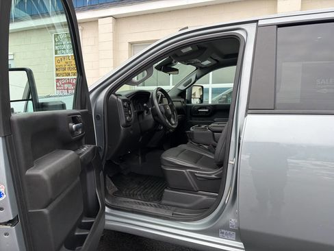 Used 2024 Chevrolet Silverado 2500 W/T w/ WT Convenience Package image 9