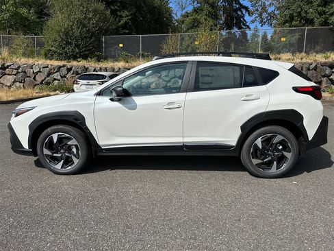 New 2025 Subaru Crosstrek 2.5i Limited w/ Crosstrek Mirror Package image 2
