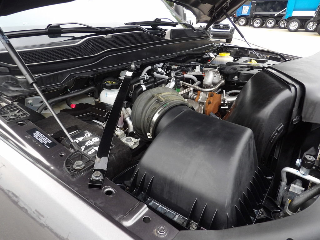 Used 2025 RAM 3500 Laramie AWD/4WD image 43