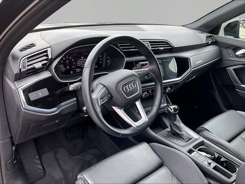 Used 2023 Audi Q3 2.0T Premium w/ Black Optic Sport Package AWD/4WD image 13