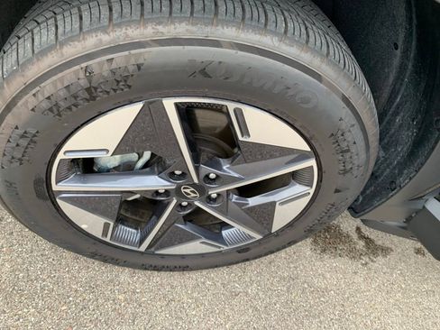 Certified 2025 Hyundai Tucson SEL AWD/4WD image 32