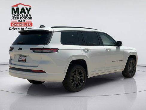 New 2026 Jeep Grand Cherokee L Limited AWD/4WD image 7