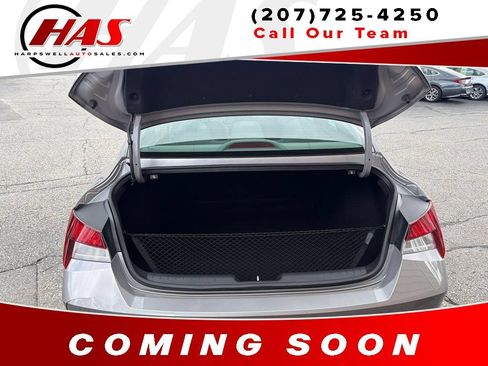 Used 2023 Hyundai Elantra SEL w/ Convenience Package FWD image 9