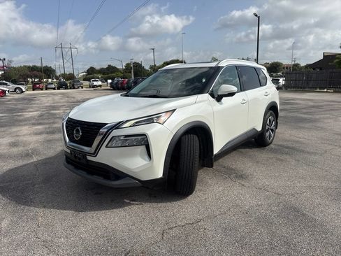 Used 2021 Nissan Rogue SV w/ Premium Package FWD image 8