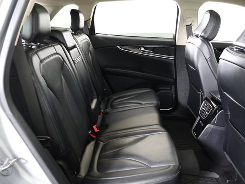 Used 2023 Lincoln Nautilus Reserve image 39