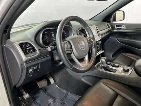 Used 2022 Jeep Grand Cherokee Limited image 9