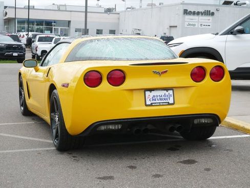 Used 2005 Chevrolet Corvette Coupe w/ Preferred Equipment Group RWD image 6