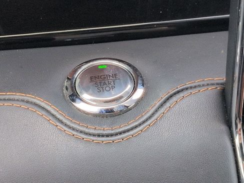Used 2023 Lincoln Navigator L Black Label AWD/4WD image 30