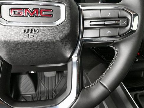 New 2026 GMC Canyon Elevation w/ Convenience Package image 10