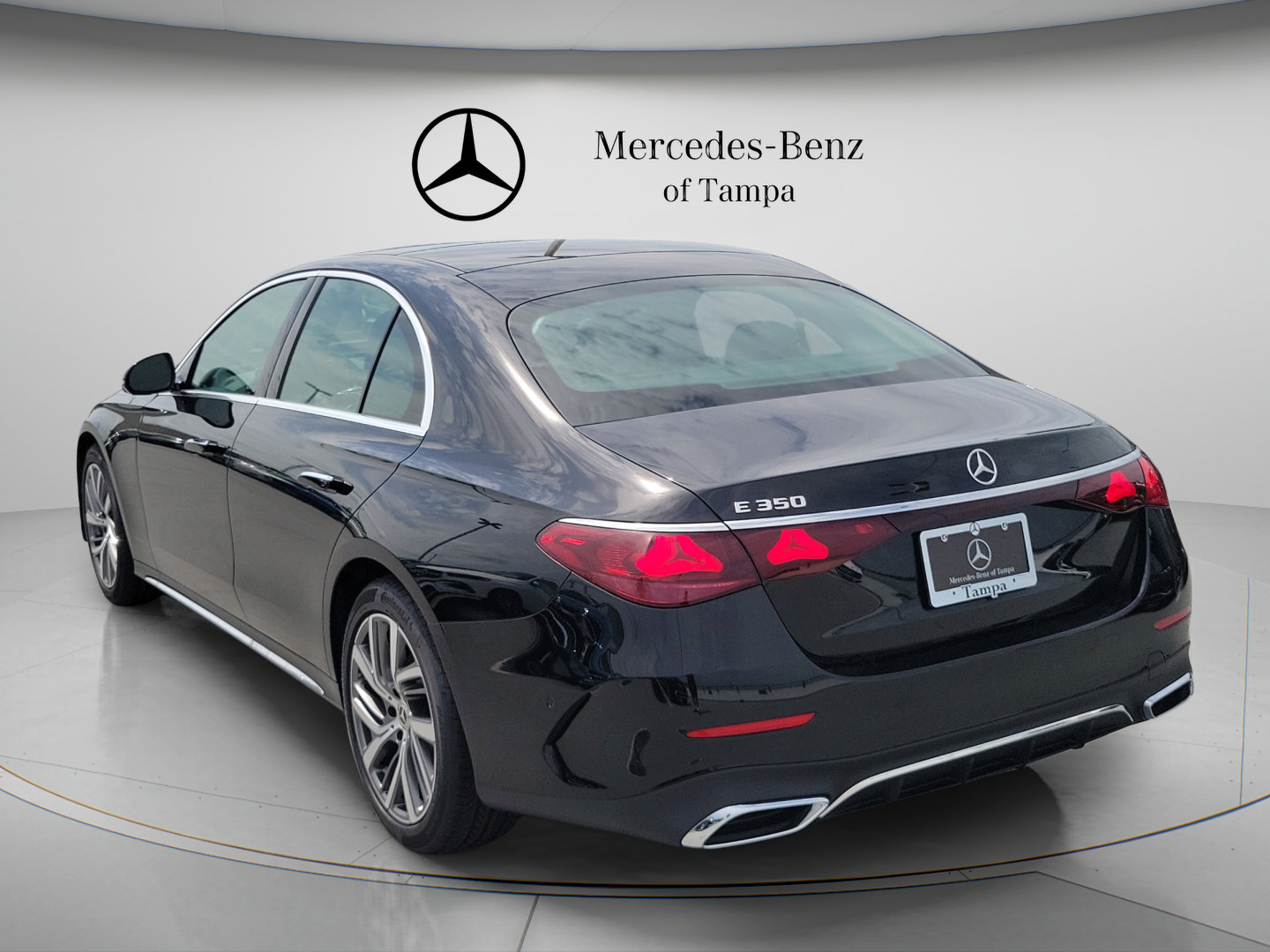 Used 2026 Mercedes-Benz E 350 Sedan image 2