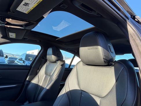 Certified 2022 BMW 330i Sedan w/ Driving Assistance Package image 20