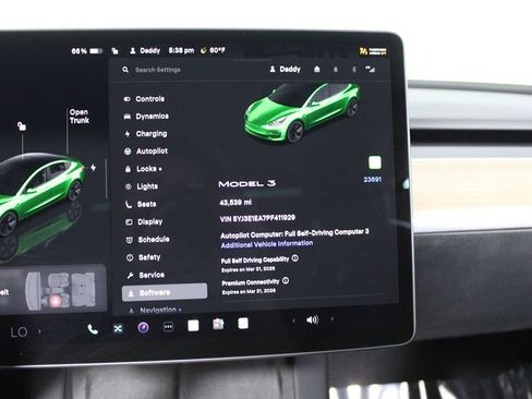 Used 2023 Tesla Model 3 Standard Range image 15