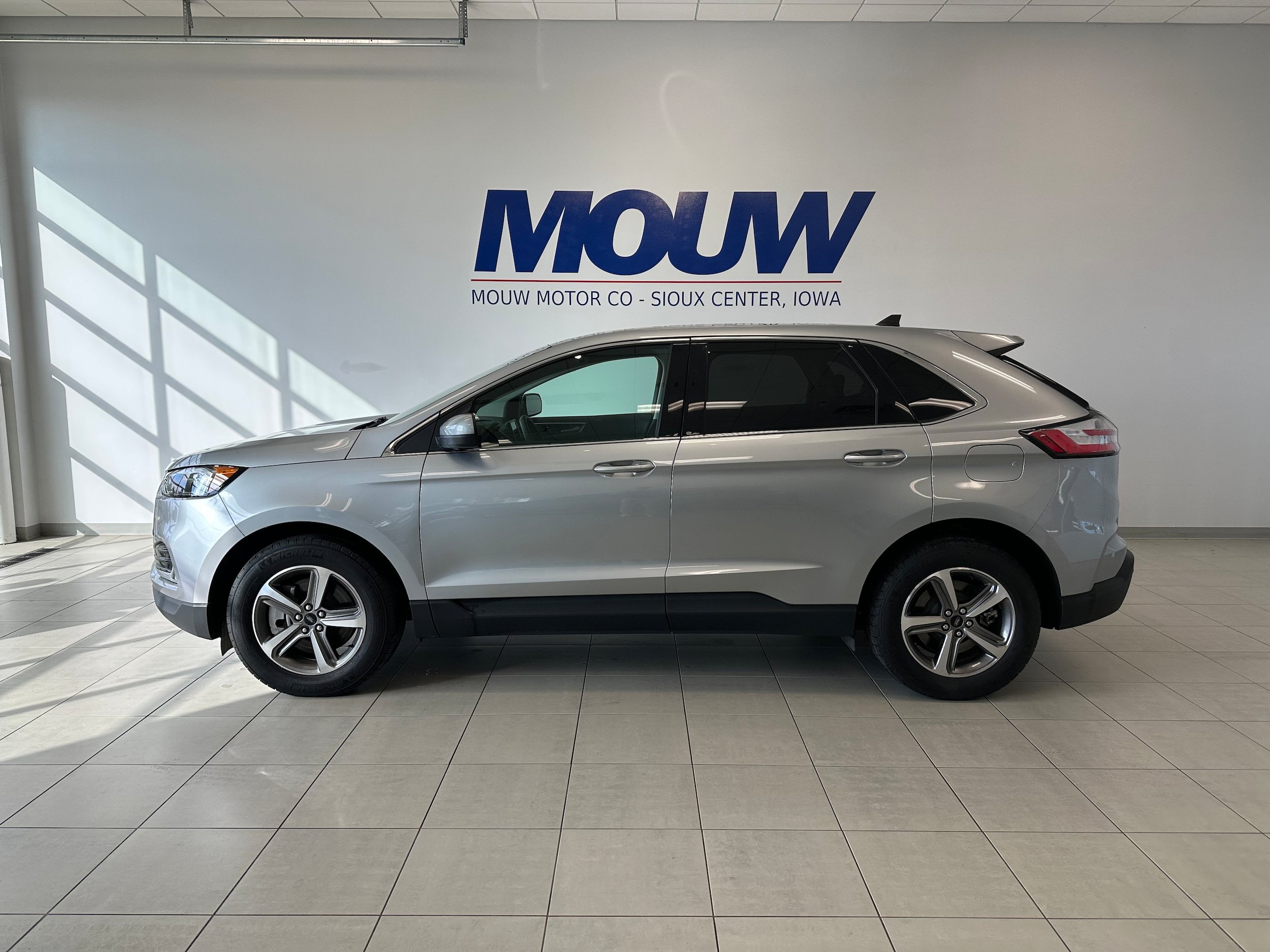 Used 2024 Ford Edge SEL w/ Convenience Package AWD/4WD image 1