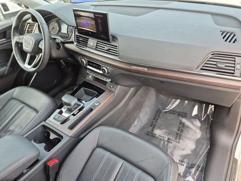 Used 2023 Audi Q5 Premium w/ Convenience Package AWD/4WD image 19