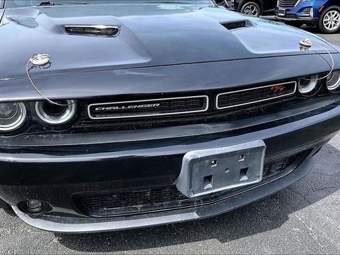 Used 2015 Dodge Challenger R/T w/ Quick Order Package 22B R/T RWD image 27