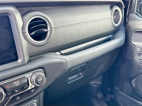 Used 2023 Jeep Wrangler Unlimited Sahara w/ Cold Weather Group image 20