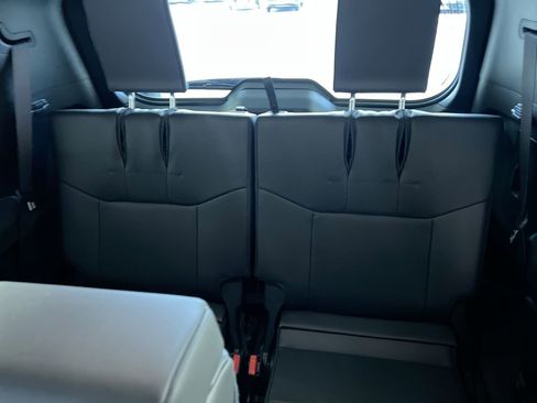 Used 2024 Lexus GX 550 w/ Accessory Package (Z1) AWD/4WD image 27