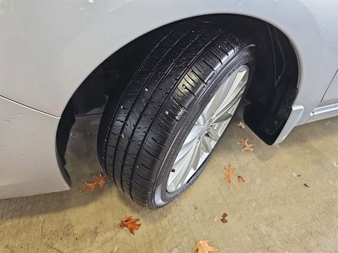 Used 2012 Subaru Impreza 2.0i Premium image 31