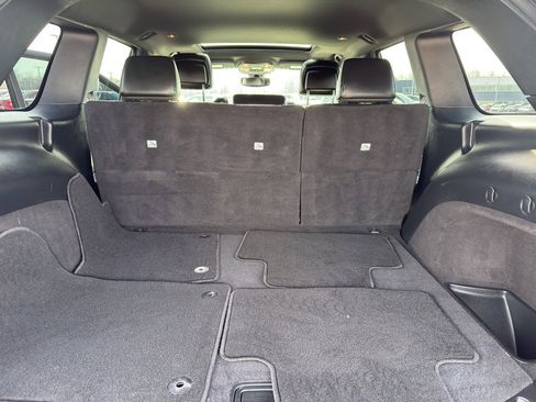 Used 2019 Jeep Grand Cherokee Altitude image 36