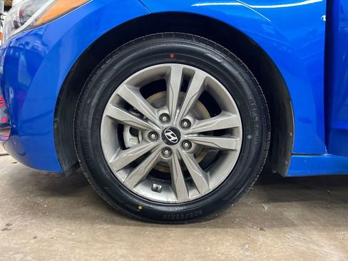 Used 2017 Hyundai Elantra SE w/ SE A/T Tech Package 03 image 34