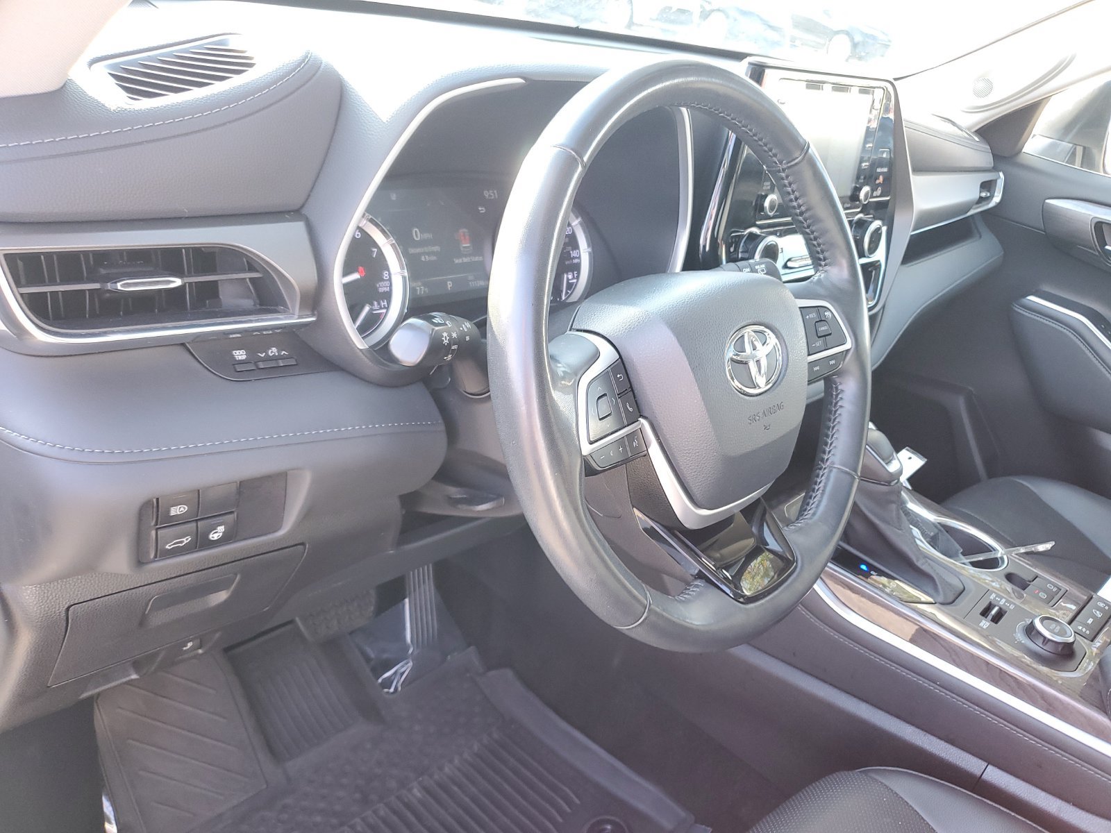 Used 2022 Toyota Highlander Limited AWD/4WD image 21