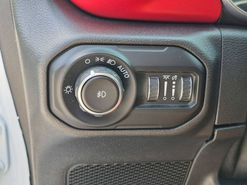 Certified 2021 Jeep Wrangler Rubicon AWD/4WD image 14