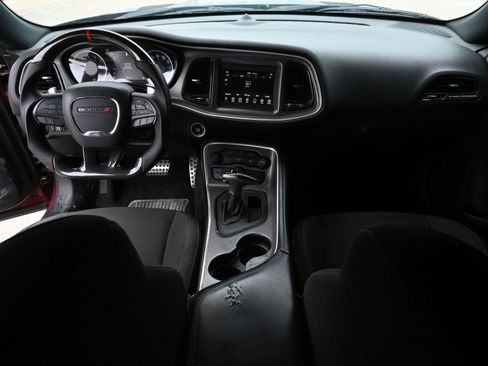 Used 2019 Dodge Challenger R/T RWD image 7