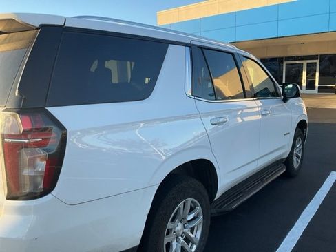 Used 2022 Chevrolet Tahoe LT w/ Luxury Package image 6