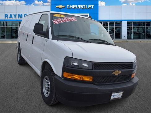 New 2025 Chevrolet Express 2500 Work Van w/ Driver Convenience Package image 9