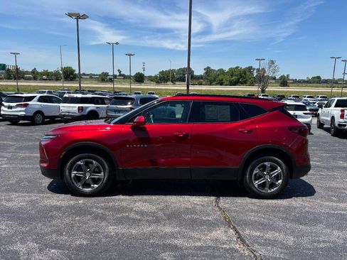 Certified 2024 Chevrolet Blazer LT w/ Convenience Package FWD image 2