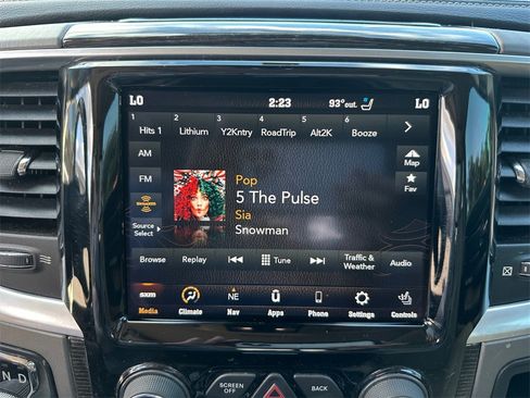 Used 2018 RAM 1500 Limited image 18