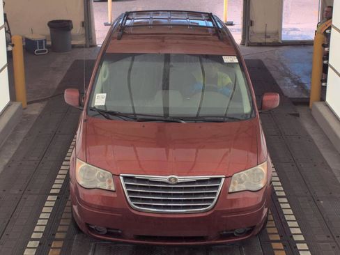 Used 2008 Chrysler Town & Country Touring w/ Entertainment Group #2 image 2